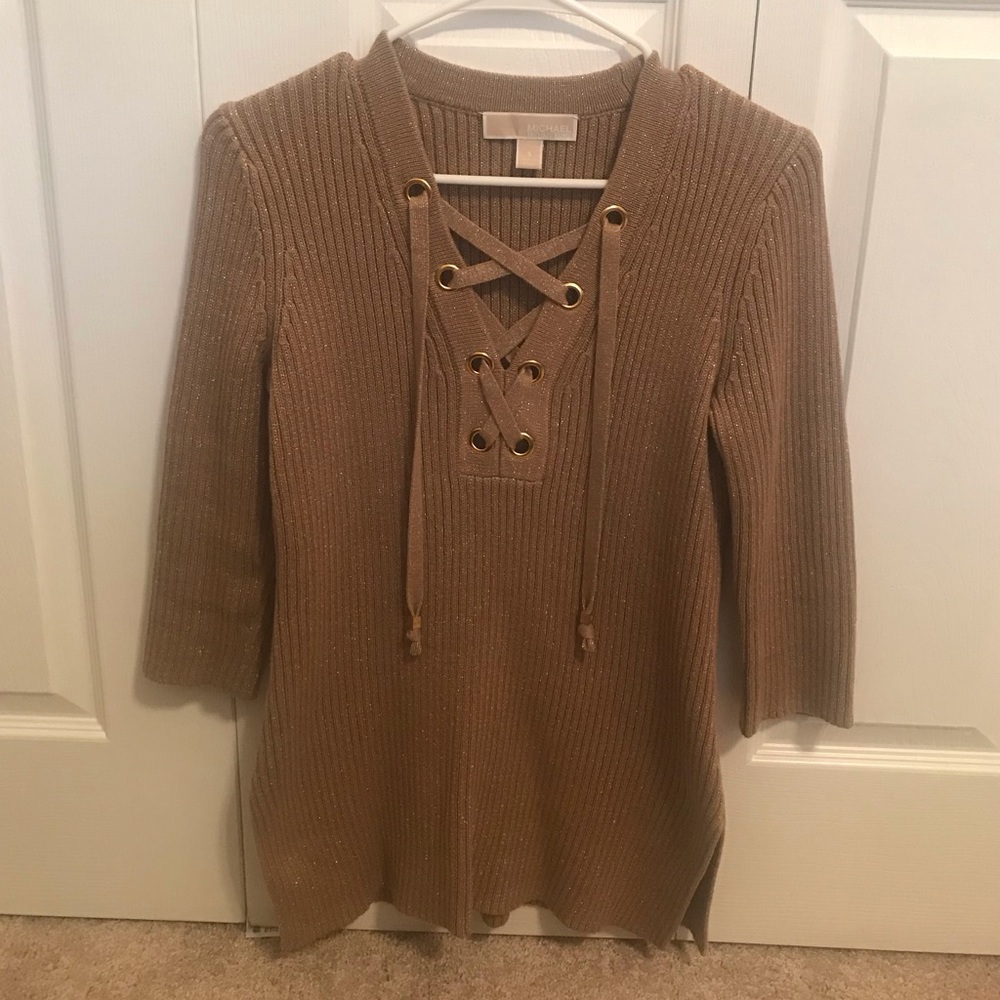 Like new!! Michael Kors Sweater—Size S, Tan & Gold